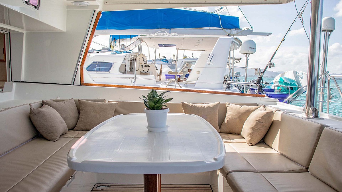Аренда катамарана Lagoon 500 Blue Metis на Пхукете